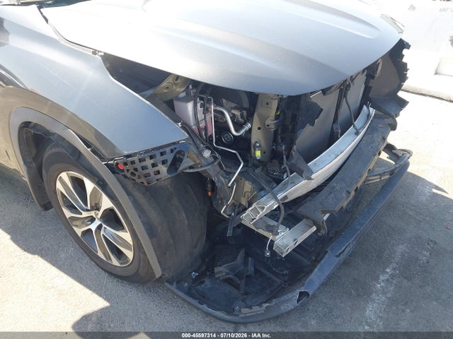2022 Toyota Highlander Xle მანქანა იყიდება აუქციონზე, vin: 5TDHZRAH5NS136484, აუქციონის ნომერი: 45597314