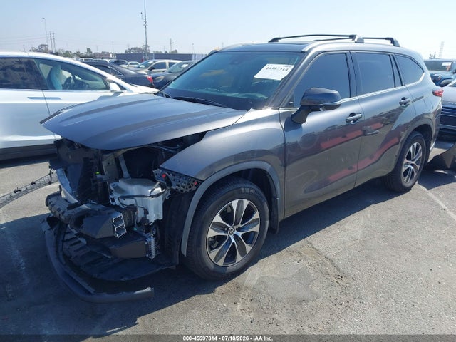 Aukcja sprzedaży 2022 Toyota Highlander Xle, vin: 5TDHZRAH5NS136484, numer aukcji: 45597314
