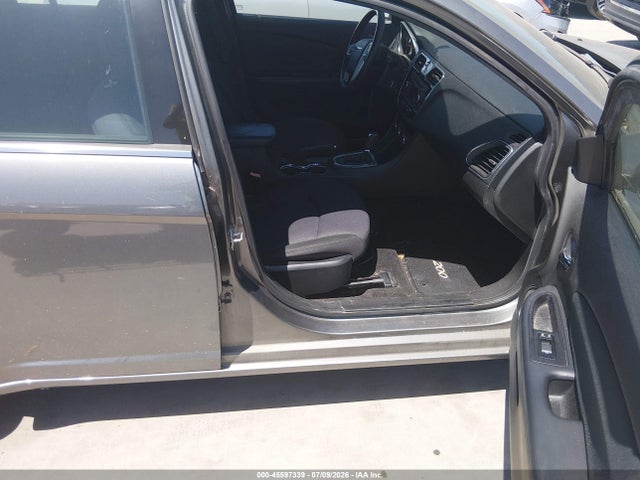 Продажа на аукционе авто 2012 Chrysler 200 Touring, vin: 1C3CCBBB4CN214600, номер лота: 45597339