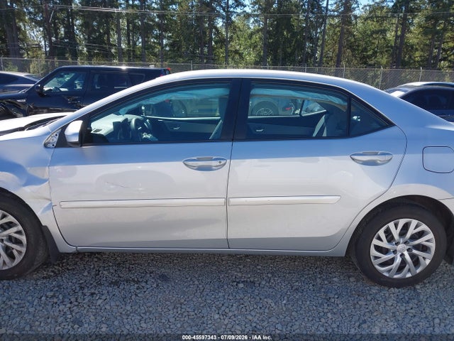 45597343 :رقم المزاد ، 2T1BURHE5JC109143 vin ، 2018 Toyota Corolla Le مزاد بيع