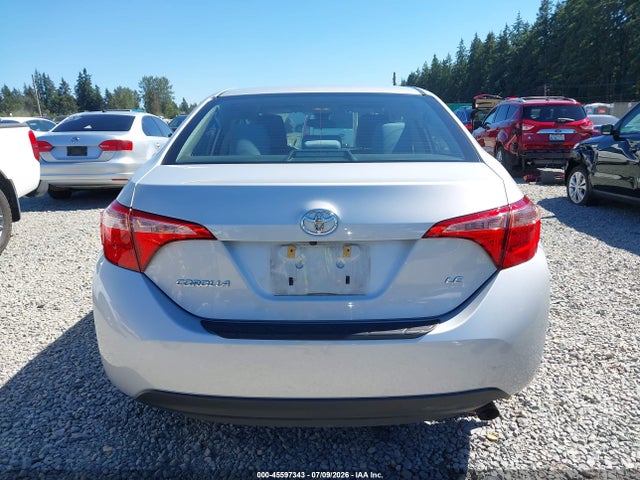 45597343 :رقم المزاد ، 2T1BURHE5JC109143 vin ، 2018 Toyota Corolla Le مزاد بيع