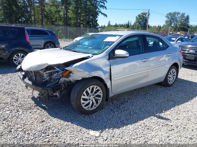 45597343 :رقم المزاد ، 2T1BURHE5JC109143 vin ، 2018 Toyota Corolla Le مزاد بيع