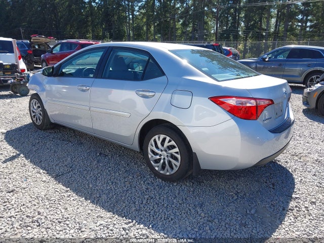45597343 :رقم المزاد ، 2T1BURHE5JC109143 vin ، 2018 Toyota Corolla Le مزاد بيع