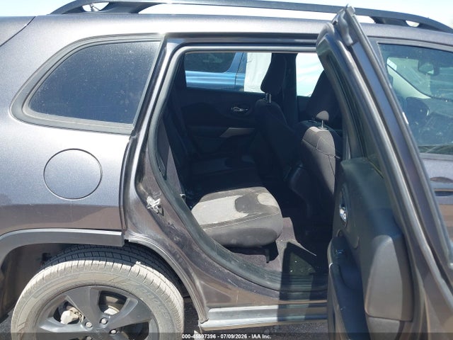1C4PJLCB9JD544467 Jeep Cherokee Latitude Fwd