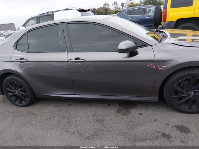 4T1C11AK8NU618825 Toyota CAMRY LE