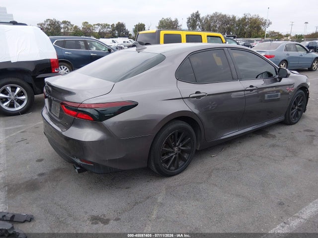 4T1C11AK8NU618825 Toyota CAMRY LE