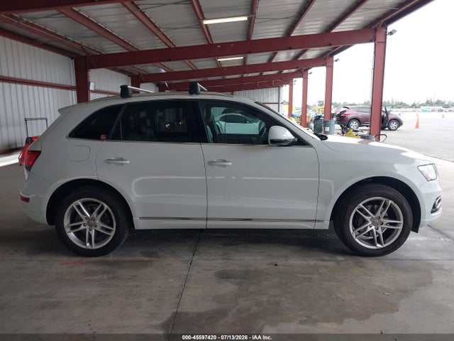 Audi Q5 2.0t Premium 2016 WA1L2AFP7GA025834 Image 13
