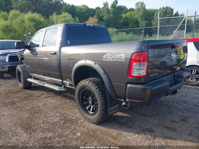 45597454 :رقم المزاد ، 3C6UR5DJ7KG697731 vin ، 2019 Ram 2500 Big Horn  4x4 6'4 Box مزاد بيع