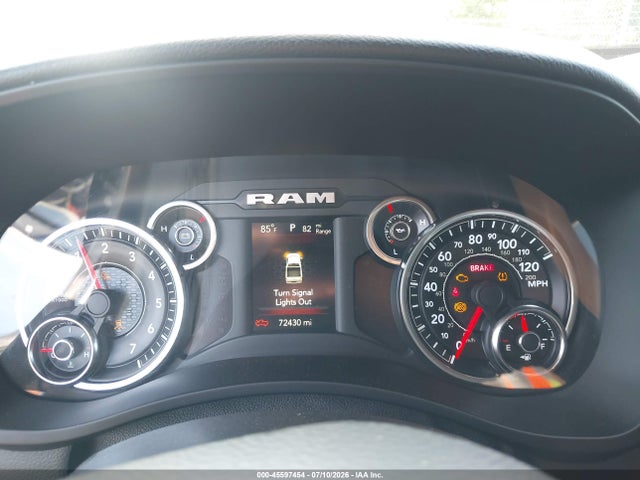 45597454 :رقم المزاد ، 3C6UR5DJ7KG697731 vin ، 2019 Ram 2500 Big Horn  4x4 6'4 Box مزاد بيع