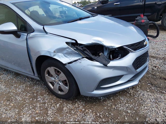 1G1BC5SM1H7211006 Chevrolet Cruze Ls Auto