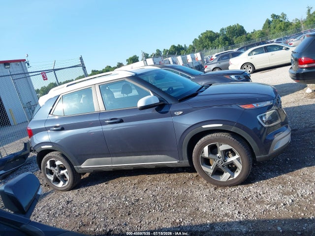 2022 Hyundai Venue Limited მანქანა იყიდება აუქციონზე, vin: KMHRC8A39NU153672, აუქციონის ნომერი: 45597535