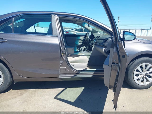 Toyota CAMRY LE 2015 4T4BF1FK2FR493334 Image 5