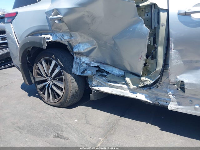 5N1DR3DH2RC267947 Nissan Pathfinder Platinum Fwd