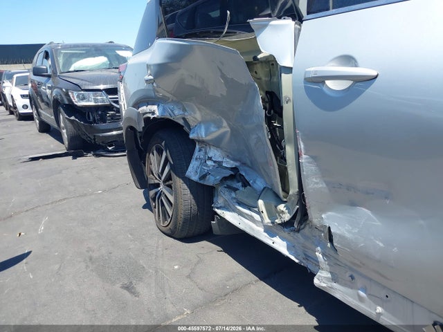 5N1DR3DH2RC267947 Nissan Pathfinder Platinum Fwd
