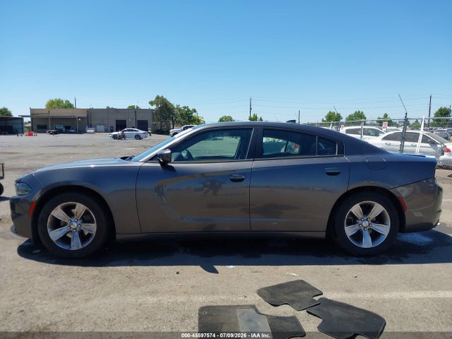2C3CDXHG6JH133911 Dodge Charger Sxt Plus Rwd