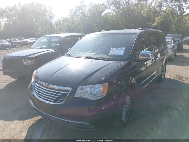 45597602 :رقم المزاد ، 2C4RC1CG2GR190915 vin ، 2016 Chrysler Town & Country Touring-l Anniversary Edition مزاد بيع
