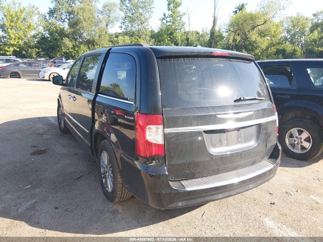 45597602 :رقم المزاد ، 2C4RC1CG2GR190915 vin ، 2016 Chrysler Town & Country Touring-l Anniversary Edition مزاد بيع