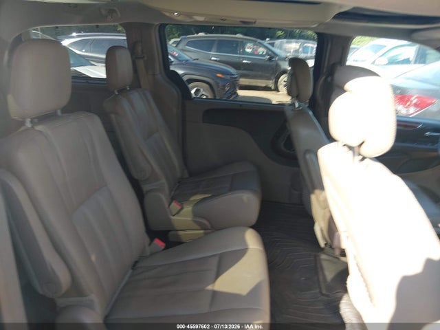 45597602 :رقم المزاد ، 2C4RC1CG2GR190915 vin ، 2016 Chrysler Town & Country Touring-l Anniversary Edition مزاد بيع