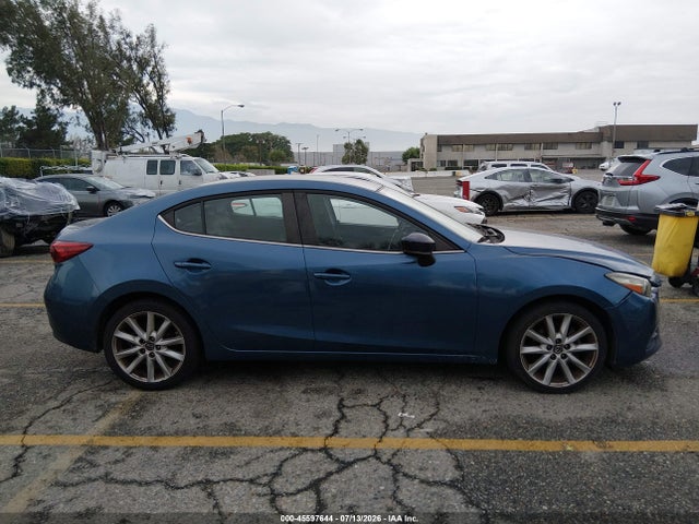 Mazda Mazda3 Touring 2017 JM1BN1V71H1118702 Image 14