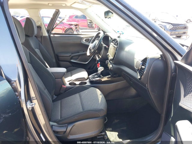 Продажа на аукционе авто 2024 Kia Soul Ex, vin: KNDJ33AU0R7920780, номер лота: 45597685