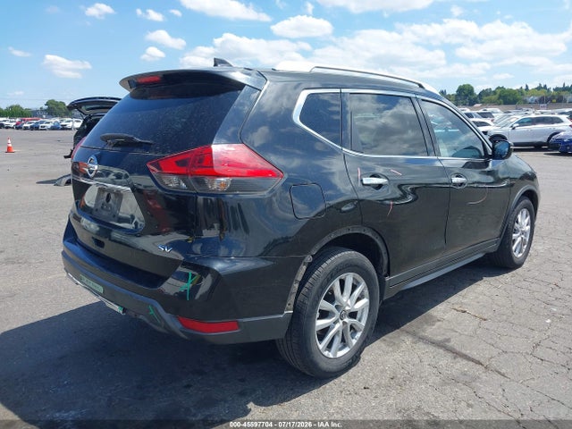 KNMAT2MT9HP586776 Nissan ROGUE SV