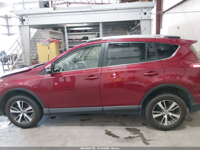 Toyota Rav4 Xle 2018 JTMRFREV6JD231736 Image 14