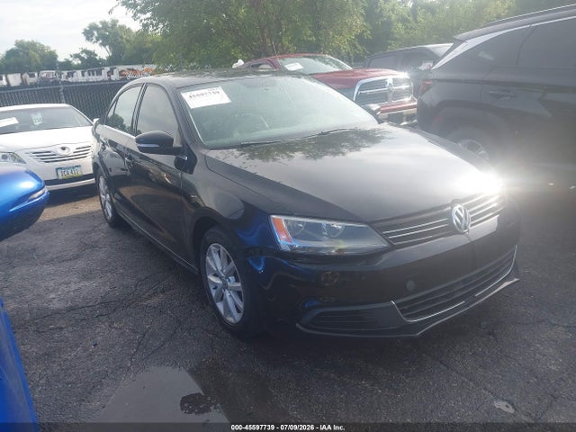 45597739 :رقم المزاد ، 3VWD07AJXEM385926 vin ، 2014 Volkswagen Jetta 1.8t Se مزاد بيع