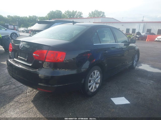45597739 :رقم المزاد ، 3VWD07AJXEM385926 vin ، 2014 Volkswagen Jetta 1.8t Se مزاد بيع