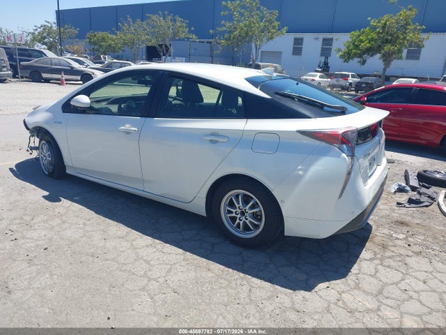 Toyota Prius Two 2017 JTDKBRFU8H3049880 Image 3
