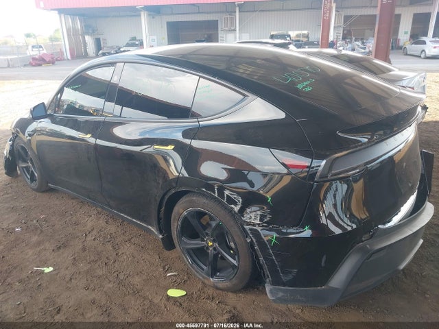 2026 Tesla Model Y Premium Rear-wheel Drive/rear-wheel Drive მანქანა იყიდება აუქციონზე, vin: 7SAYGDED4TA417709, აუქციონის ნომერი: 45597791