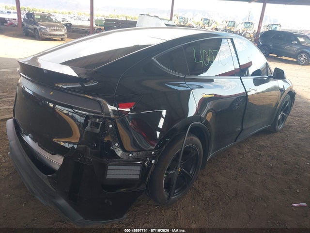 2026 Tesla Model Y Premium Rear-wheel Drive/rear-wheel Drive მანქანა იყიდება აუქციონზე, vin: 7SAYGDED4TA417709, აუქციონის ნომერი: 45597791