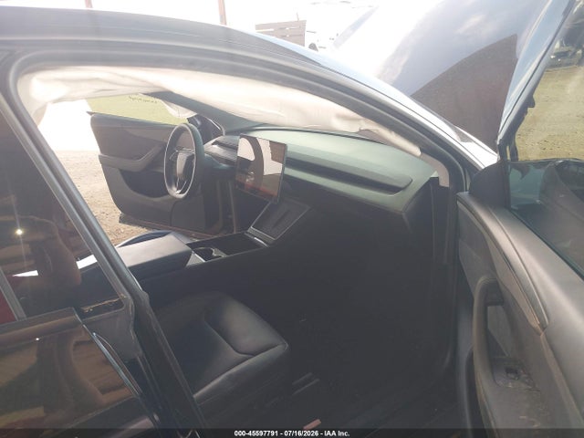 2026 Tesla Model Y Premium Rear-wheel Drive/rear-wheel Drive მანქანა იყიდება აუქციონზე, vin: 7SAYGDED4TA417709, აუქციონის ნომერი: 45597791
