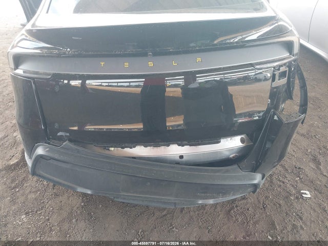 2026 Tesla Model Y Premium Rear-wheel Drive/rear-wheel Drive მანქანა იყიდება აუქციონზე, vin: 7SAYGDED4TA417709, აუქციონის ნომერი: 45597791