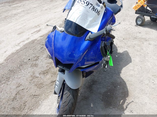 Yamaha YZFR1 2020 JYARN66YXLA000381 Image 16