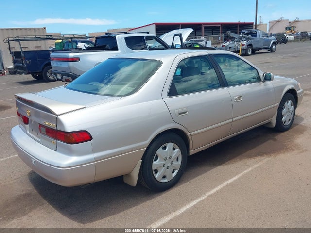 45597811 :رقم المزاد ، 4T1BF22K6VU039785 vin ، 1997 Toyota Camry Xle V6 مزاد بيع