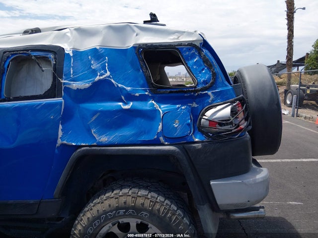 Продажа на аукционе авто 2007 Toyota Fj Cruiser, vin: JTEZU11FX70006057, номер лота: 45597812