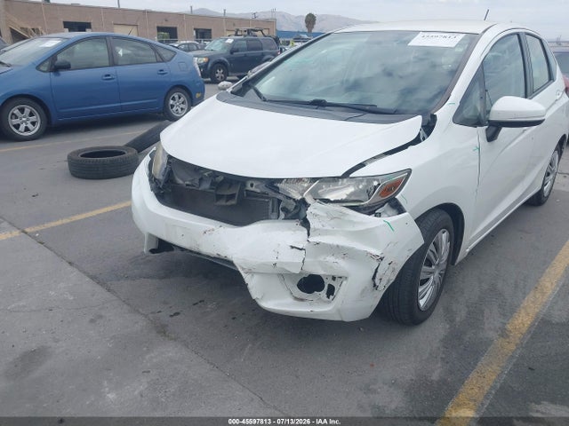 Honda FIT LX 2017 JHMGK5H54HS000359 Image 6