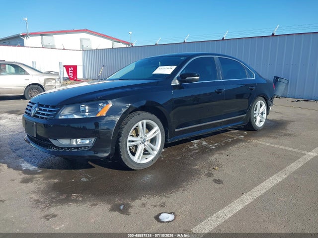2013 Volkswagen Passat 2.0l Tdi Se მანქანა იყიდება აუქციონზე, vin: 1VWBN7A30DC001842, აუქციონის ნომერი: 45597838