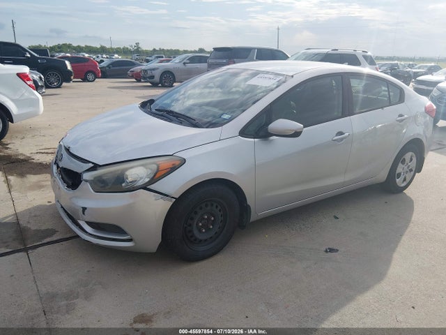 KIA FORTE LX 2014 KNAFK4A60E5175869 Image 2