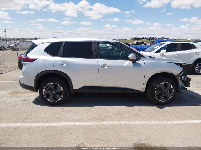 5N1BT3BAXSC809879 Nissan Rogue Sv Fwd