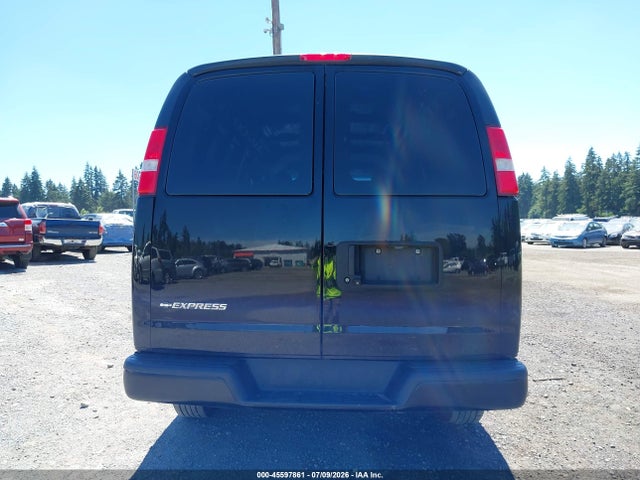Chevrolet Express 2500 Work Van 2018 1GCWGAFG5J1289534 Image 16