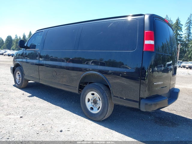Chevrolet Express 2500 Work Van 2018 1GCWGAFG5J1289534 Image 3
