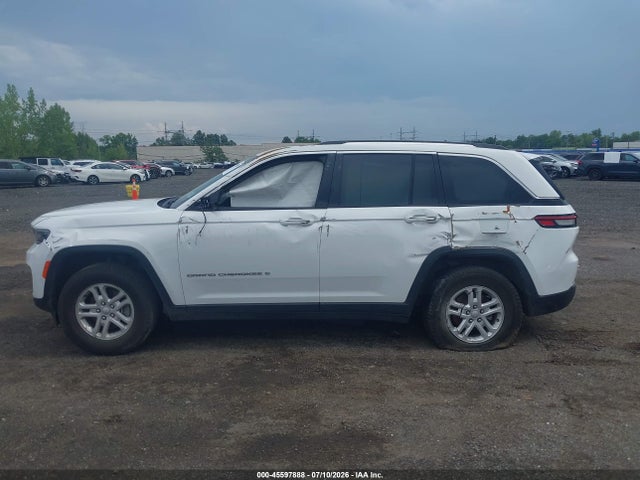 Продажа на аукционе авто 2023 Jeep Grand Cherokee Laredo 4x4, vin: 1C4RJHAG8PC528800, номер лота: 45597888