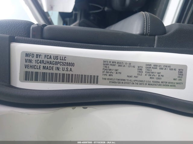 Продажа на аукционе авто 2023 Jeep Grand Cherokee Laredo 4x4, vin: 1C4RJHAG8PC528800, номер лота: 45597888