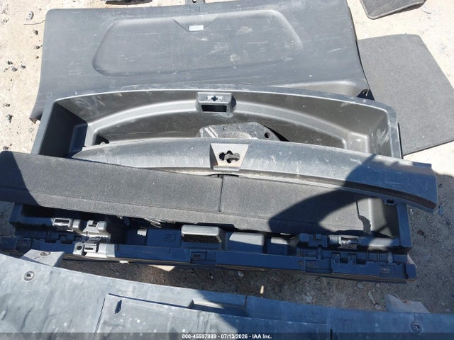 1GNERGKW1MJ268990 Chevrolet Traverse Fwd Lt Cloth