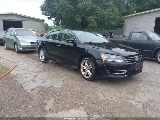 2012 Volkswagen Passat 3.6l V6 Se მანქანა იყიდება აუქციონზე, vin: 1VWBM7A3XCC075688, აუქციონის ნომერი: 45597900