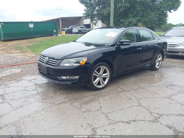 2012 Volkswagen Passat 3.6l V6 Se მანქანა იყიდება აუქციონზე, vin: 1VWBM7A3XCC075688, აუქციონის ნომერი: 45597900