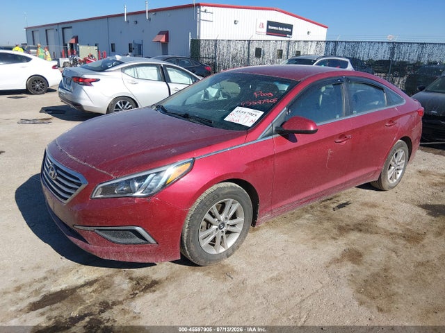 Hyundai SONATA SE 2016 5NPE24AF3GH282870 Image 2