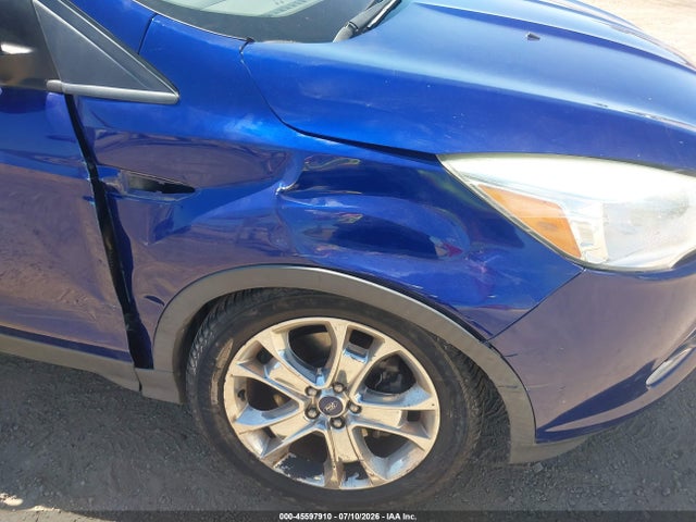 1FMCU9GX8FUC17608 Ford ESCAPE SE