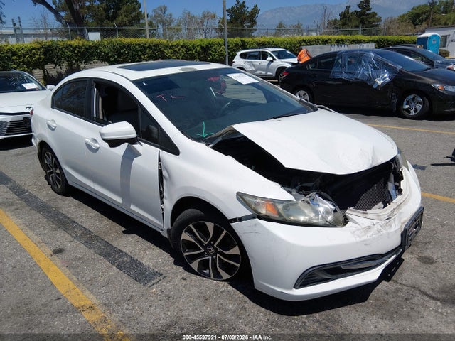2015 2HGFB2F89FH551028 main image